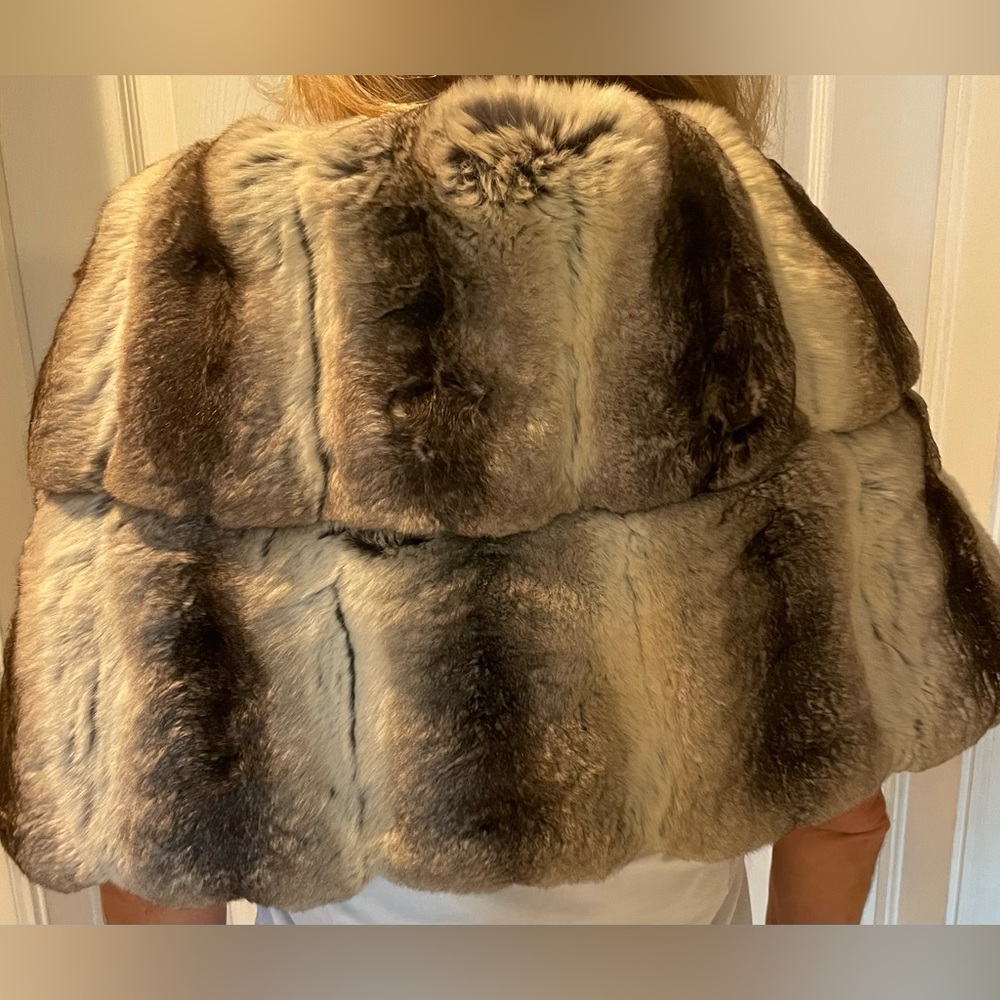 RARE BEIGE & BROWN CHINCHILLA FUR STOLE W/ BEIGE